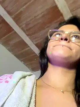 Emma Giraldo online show from September 23, 2025, 12:13 am