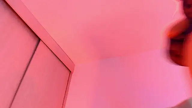 Alyssia Collins online show from October 7, 2025, 6:21 am