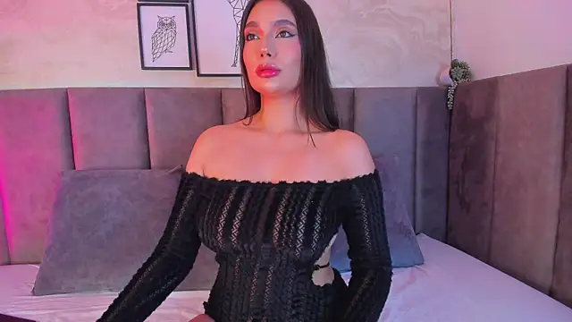 Alyssia Collins online show from May 7, 2026, 10:42 am