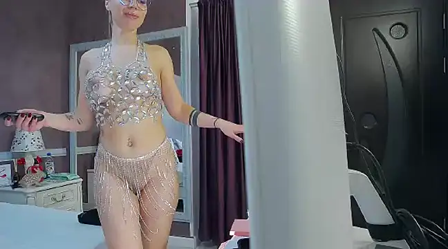 TessaStarr online show from February 26, 2025, 5:42 am