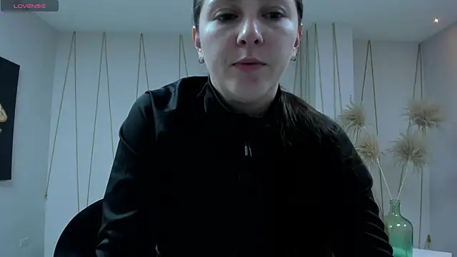 BeccaBaxter online show from June 18, 2026, 11:58 am