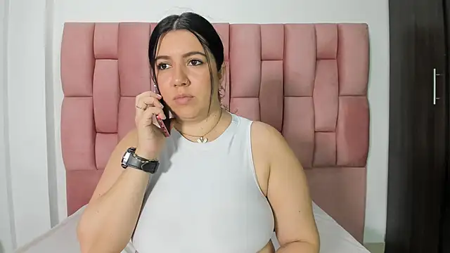 PamelaJonees online show from September 18, 2025, 7:38 pm
