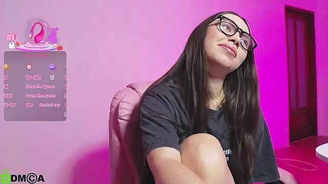 Arianahot777 online show from December 17, 2025, 11:33 pm