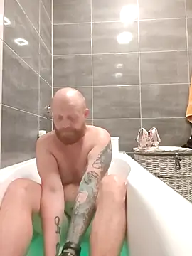 Snapshot of bouraktom6 chatting on September 29, 2025, 12:05 am bouraktom6 online show from September 29, 2025, 12:05 am