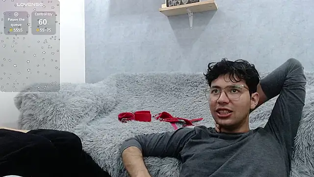 makizenin  online show from February 18, 2025, 6:37 pm