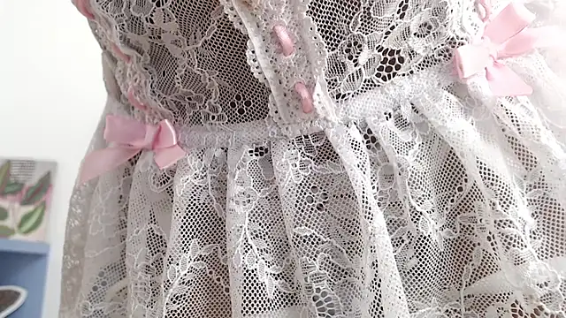 VioletMoon6 online show from March 6, 2025, 11:42 pm