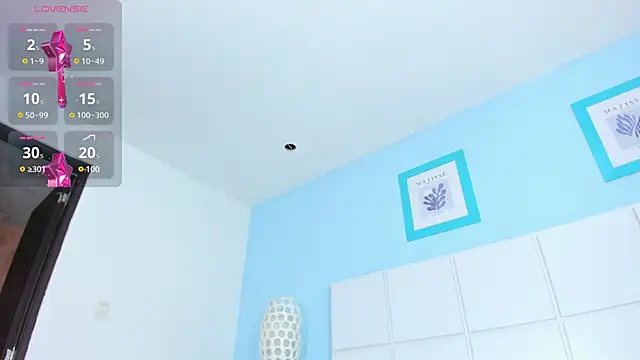 VioletMoon6 online show from March 19, 2025, 8:54 pm