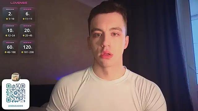 Snapshot of VincentSmith02 chatting on January 31, 2025, 9:59 am VincentSmith02 online show from January 31, 2025, 9:59 am