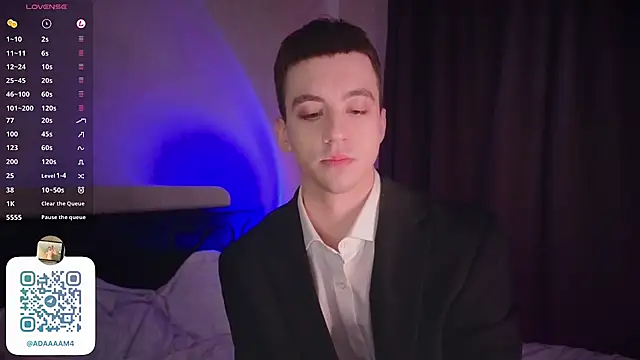 Snapshot of VincentSmith02 chatting on February 5, 2025, 9:15 am VincentSmith02 online show from February 5, 2025, 9:15 am