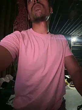 Snapshot of Loveinsync chatting on February 25, 2026, 9:08 am Loveinsync online show from February 25, 2026, 9:08 am