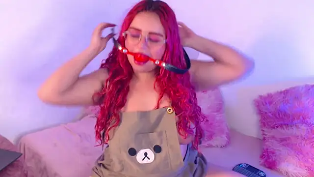 EstefyTabbo online show from September 28, 2025, 7:19 pm