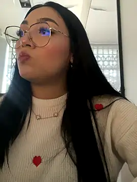 Enyel valmina online show from September 18, 2025, 5:48 pm