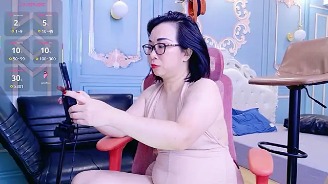 Snapshot of LucianaMe chatting on June 1, 2026, 2:30 pm LucianaMe online show from June 1, 2026, 2:30 pm