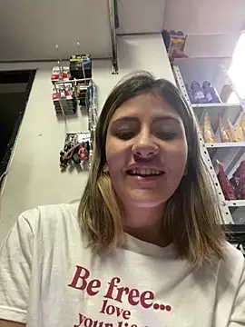 Andrea18 blonde online show from February 13, 2026, 7:21 pm