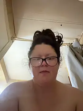 Snapshot of Xlexie_blackX chatting on April 9, 2026, 12:21 am Xlexie blackX online show from April 9, 2026, 12:21 am