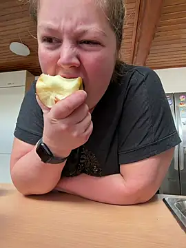 Lars-Lola online show from February 21, 2026, 11:44 am