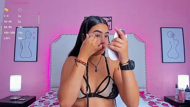  Emma whiitee  online show from September 20, 2025, 12:50 pm