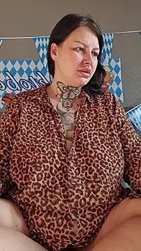 CannabisQueenn online show from October 2, 2025, 7:04 am