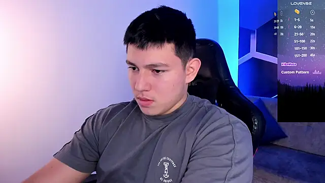 JamesCr  online show from January 17, 2026, 3:22 am