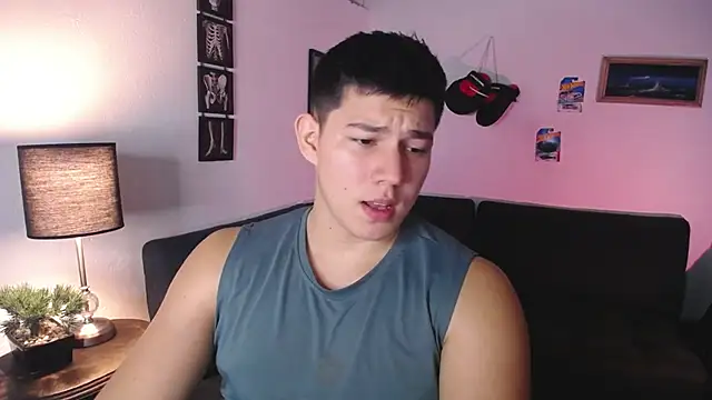 JamesCr  online show from February 25, 2026, 12:42 am