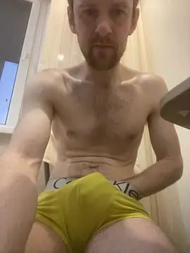 LynnAhNight online show from March 27, 2026, 3:12 am