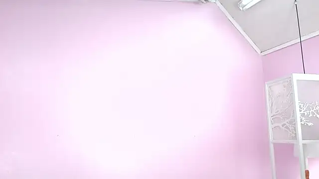 Snapshot of Hiyakasudere chatting on November 22, 2025, 6:29 pm Hiyakasudere online show from November 22, 2025, 6:29 pm