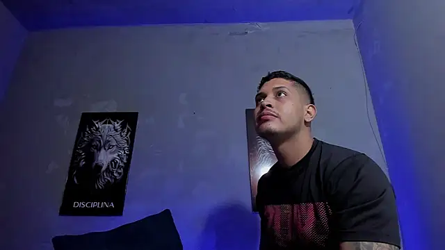 Snapshot of JohanSmith chatting on February 18, 2026, 3:13 am JohanSmith online show from February 18, 2026, 3:13 am