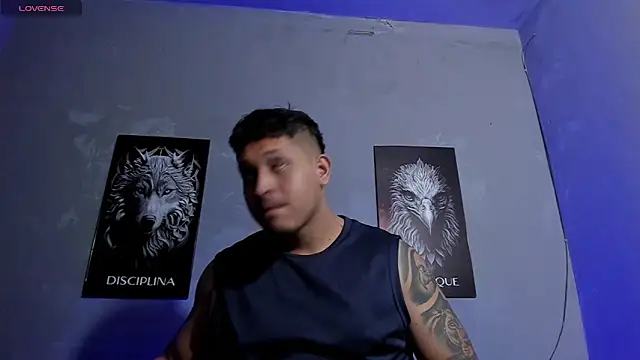 Snapshot of JohanSmith chatting on March 12, 2026, 2:07 am JohanSmith online show from March 12, 2026, 2:07 am