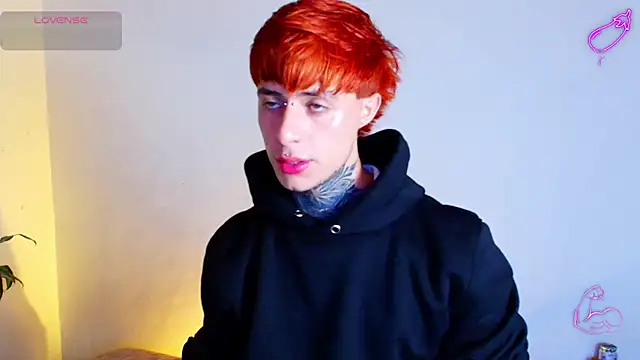 Snapshot of 7_Saturno_7 chatting on February 6, 2026, 10:02 pm 7 Saturno 7 online show from February 6, 2026, 10:02 pm