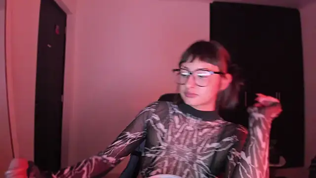 ggor4w33 online show from October 5, 2025, 11:46 pm