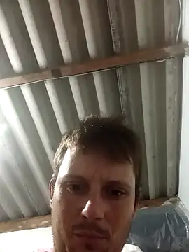 leocir081995 online show from February 7, 2025, 5:52 am