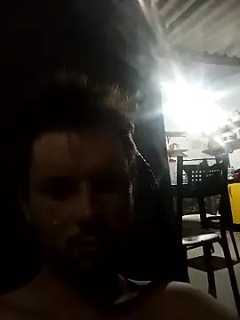 leocir081995 online show from February 15, 2025, 12:37 am