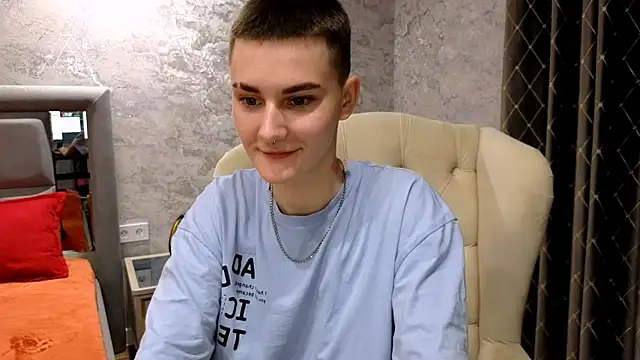 Snapshot of LindaBryantt chatting on February 2, 2025, 11:08 am LindaBryantt online show from February 2, 2025, 11:08 am