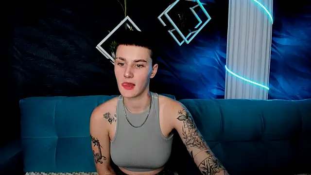 Snapshot of LindaBryantt chatting on March 4, 2025, 10:24 am LindaBryantt online show from March 4, 2025, 10:24 am