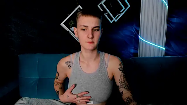 Snapshot of LindaBryantt chatting on March 13, 2025, 11:08 am LindaBryantt online show from March 13, 2025, 11:08 am