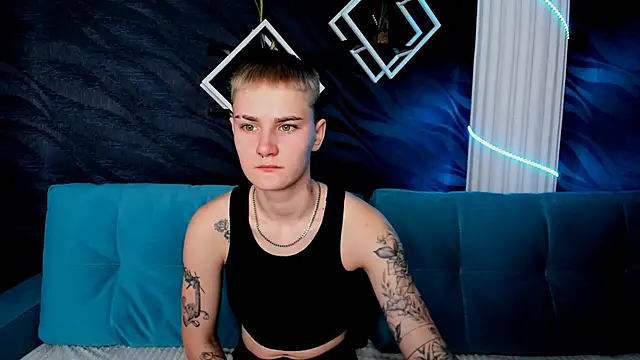 Snapshot of LindaBryantt chatting on March 19, 2025, 3:09 am LindaBryantt online show from March 19, 2025, 3:09 am
