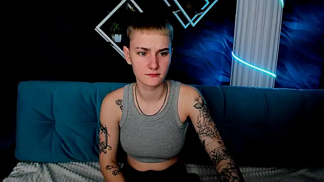 Snapshot of LindaBryantt chatting on March 20, 2025, 4:51 am LindaBryantt online show from March 20, 2025, 4:51 am