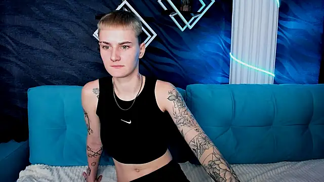 Snapshot of LindaBryantt chatting on March 23, 2025, 6:37 am LindaBryantt online show from March 23, 2025, 6:37 am