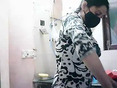 Rubi-Ji online show from February 8, 2025, 1:11 am
