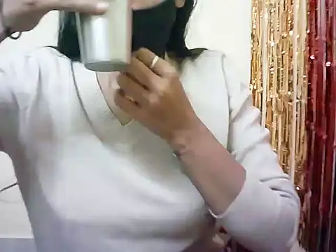 Rubi-Ji online show from February 10, 2025, 2:48 pm