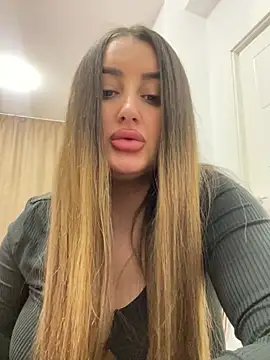 hotAlys online show from March 15, 2025, 9:49 pm