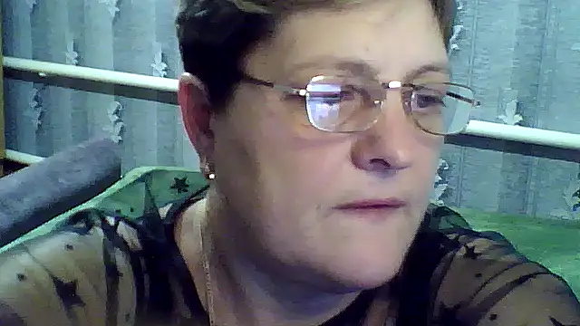 ElzaJewel online show from September 11, 2025, 7:03 pm