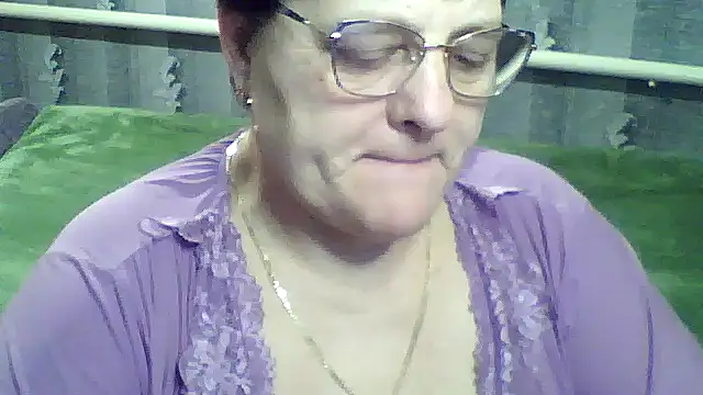 ElzaJewel online show from March 9, 2026, 12:36 am