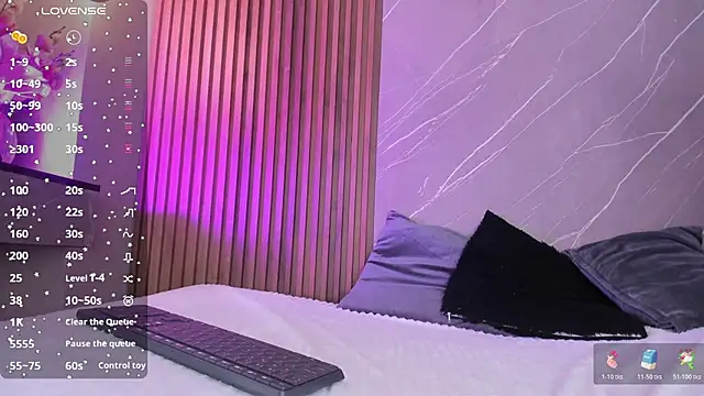 ariana jhonson1 online show from November 14, 2025, 12:48 pm