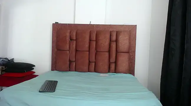 vKatalinacooper online show from February 10, 2025, 3:35 am