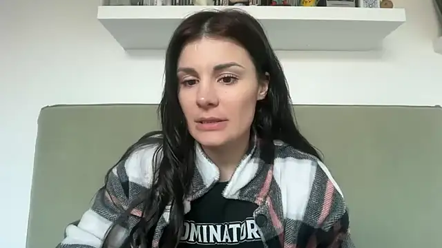 Snapshot of Petitecookie chatting on April 5, 2026, 5:21 pm Petitecookie online show from April 5, 2026, 5:21 pm