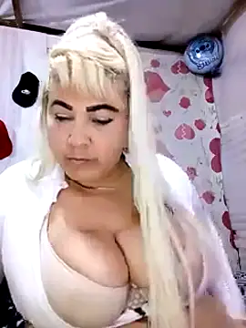 BonniAdams online show from September 19, 2025, 9:59 pm