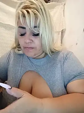 BonniAdams online show from June 19, 2026, 4:06 am