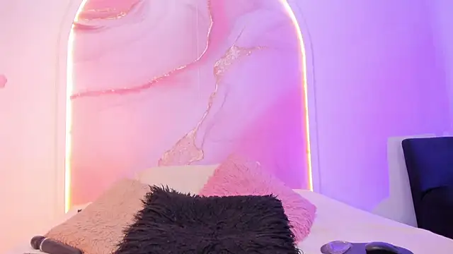 Sofii Lopezz online show from March 4, 2026, 11:49 am