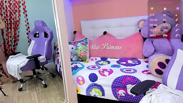 miss  lizeth online show from February 14, 2025, 9:21 pm